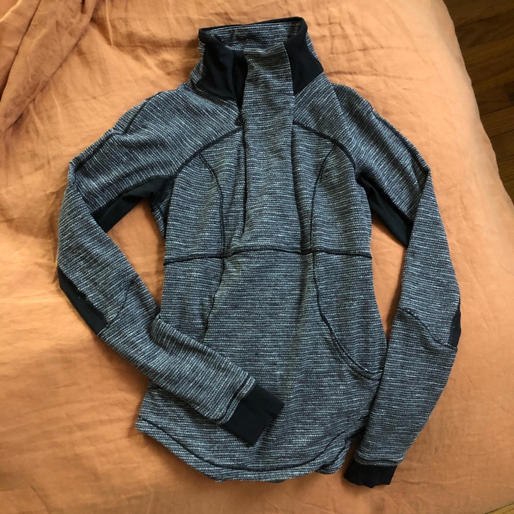 lulu lemon pullover Sz 4